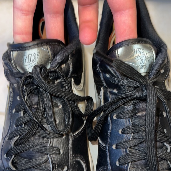 Black Nike Air Force 1 (US-11) - Picture 8 of 8